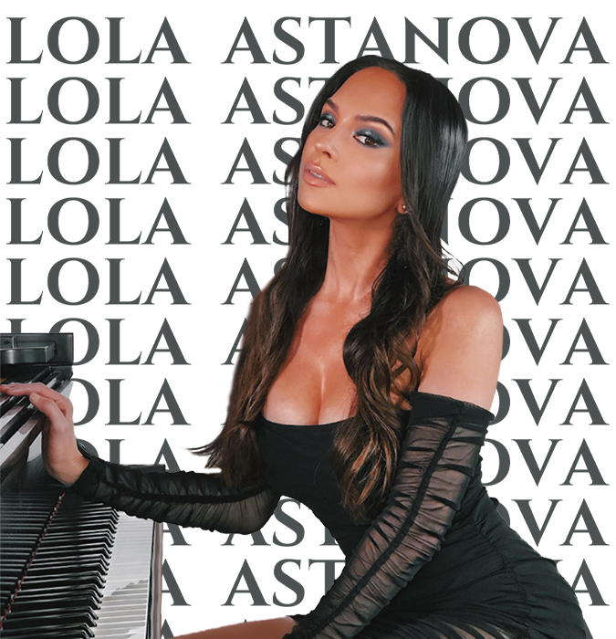 Lola Astanova (piano)