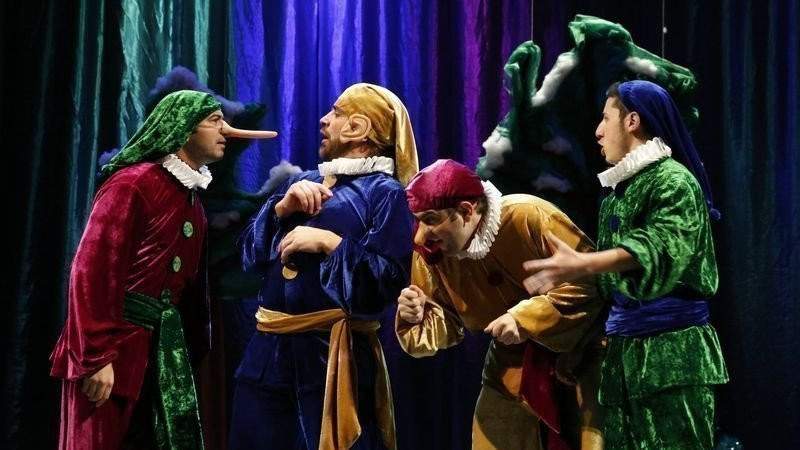 Sleeping Beauty and dwarfs