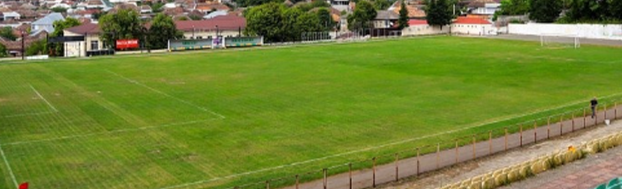 Şəki Şəhər Stadionu