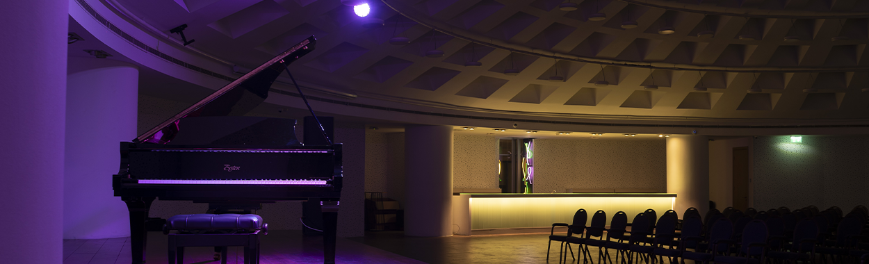 Rotunda, The Landmark