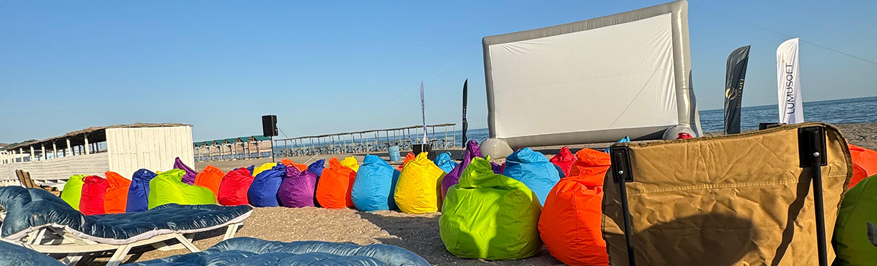 Seanema - Dənizkənarı Açıq Hava Kinoteatrı