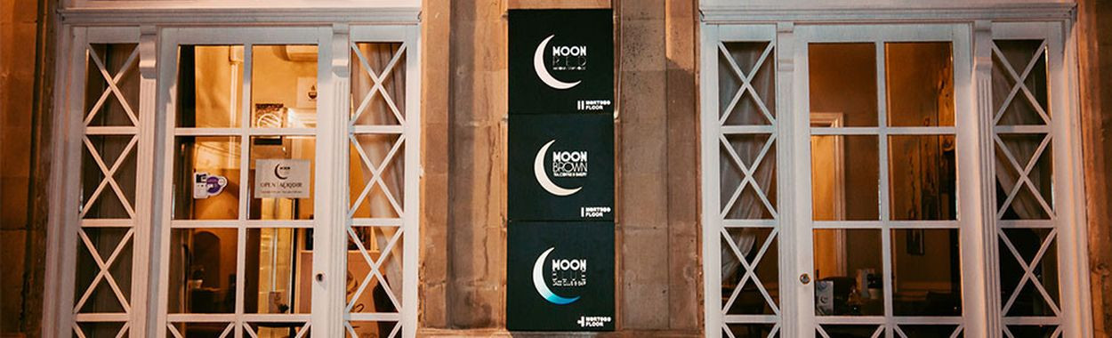 Moon Blue Jazz Club & Bar